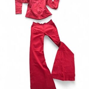 LULU TWO PIECE RED WORKOUT SET BADDIE VIBES